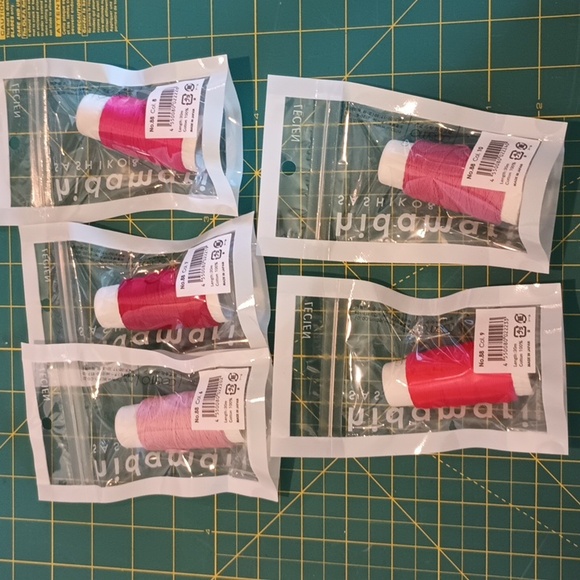 20 Hidamari SASHIKO Thread Spools Solid Colorway Lecien Cosmo - Picture 4 of 10